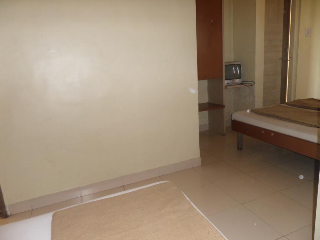 ناسيك Hotel Sai Ratna المظهر الخارجي الصورة